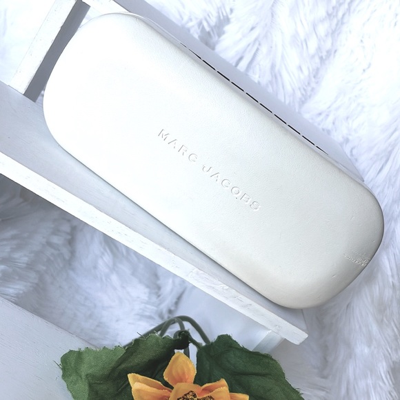 Marc Jacobs Accessories - Marc Jacobs Eyeglass Case
